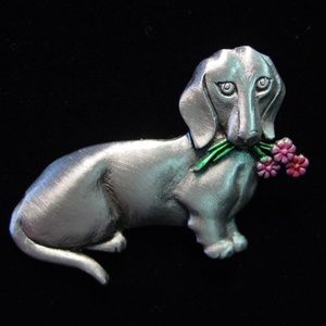 🆕 ‘Dachshund Carrying Flowers' Pin Brooch